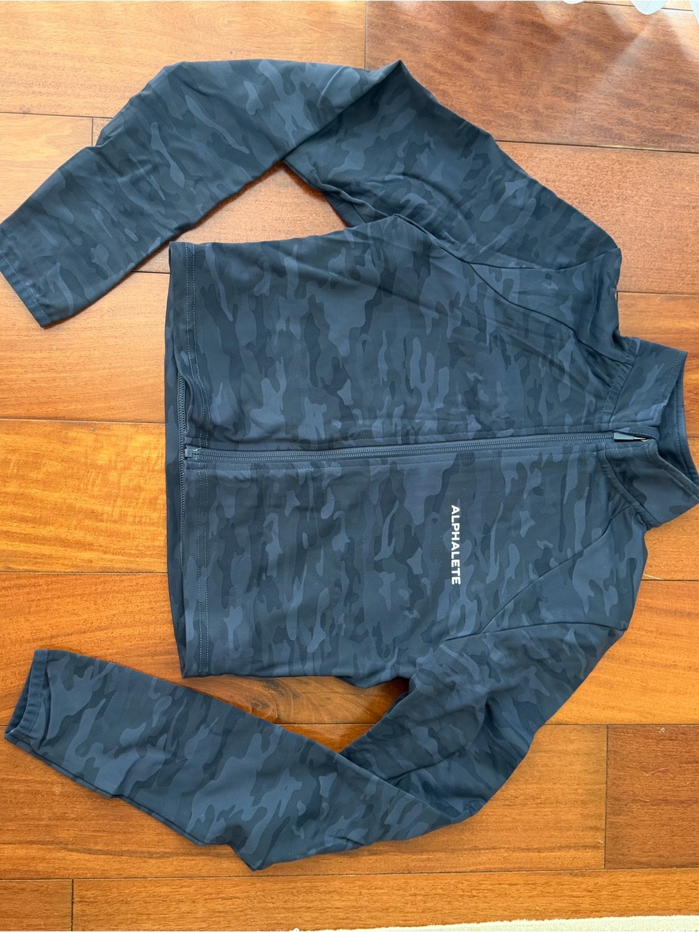 Alphalete mock neck crop jacket